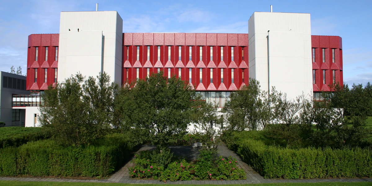 Landsbókasafn -Háskólabókasafn